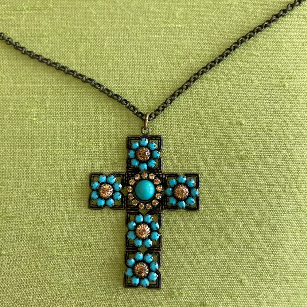 Liz Palacios cross pendant - Picture 2 of 2